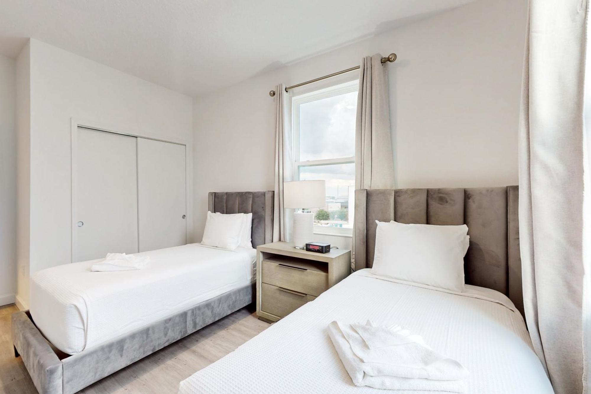 The Azur Resort Davenport Ruang foto